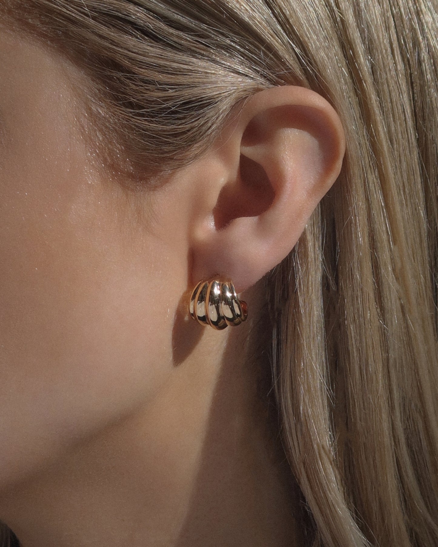 Colbie Hoops