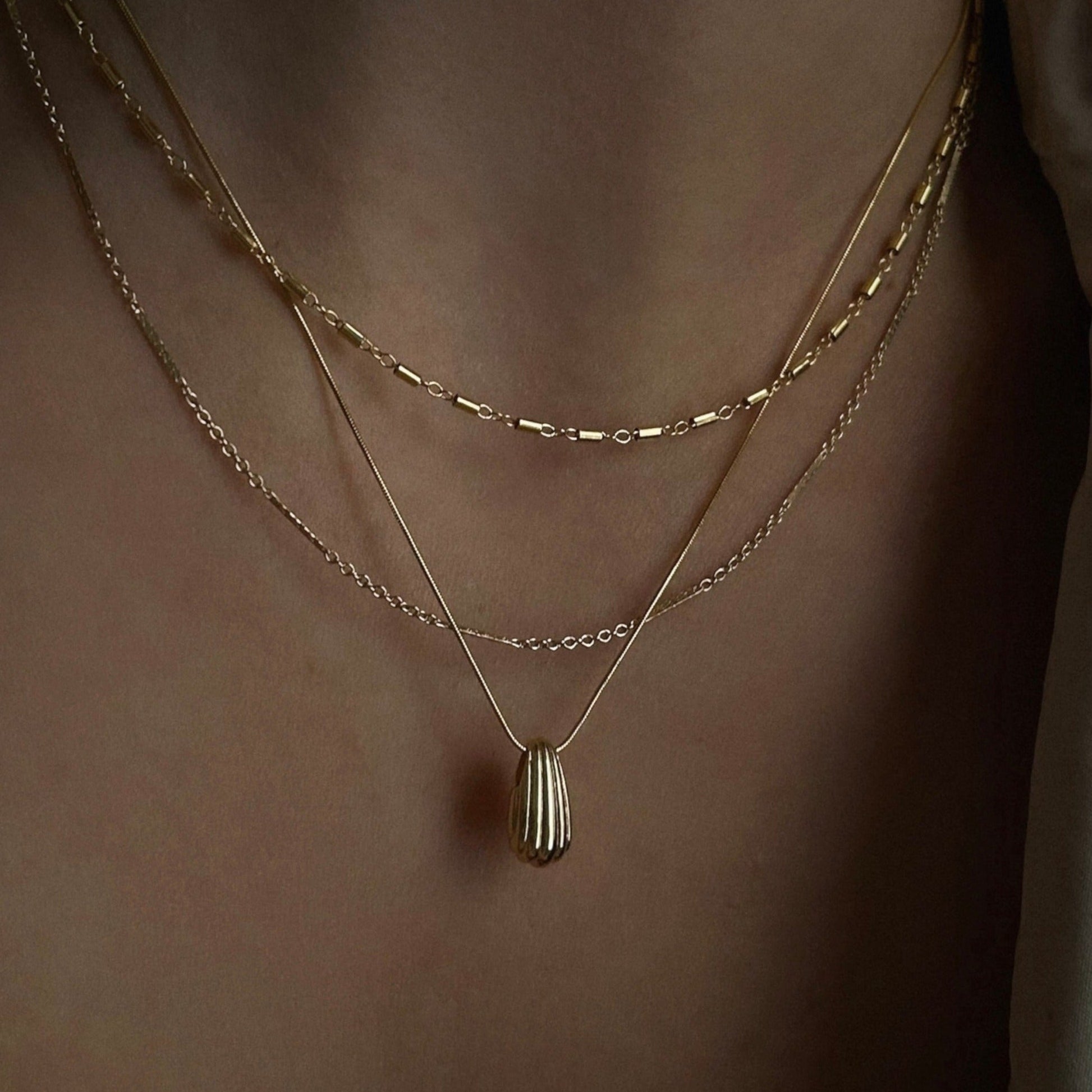 Susie Teardrop Necklace - Mod + Jo