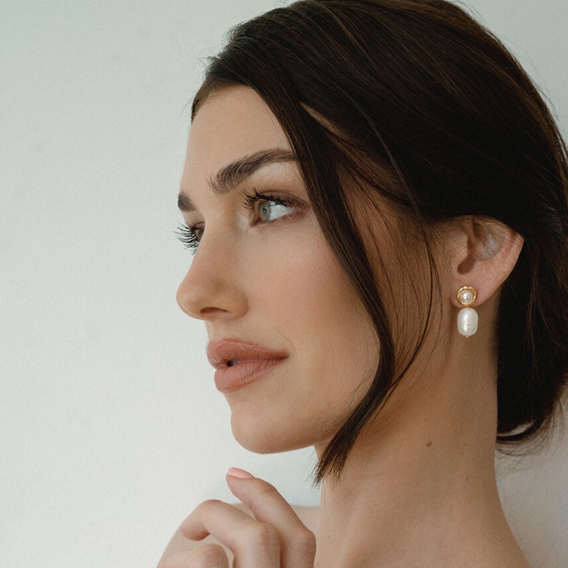 Clara Pearl Earrings