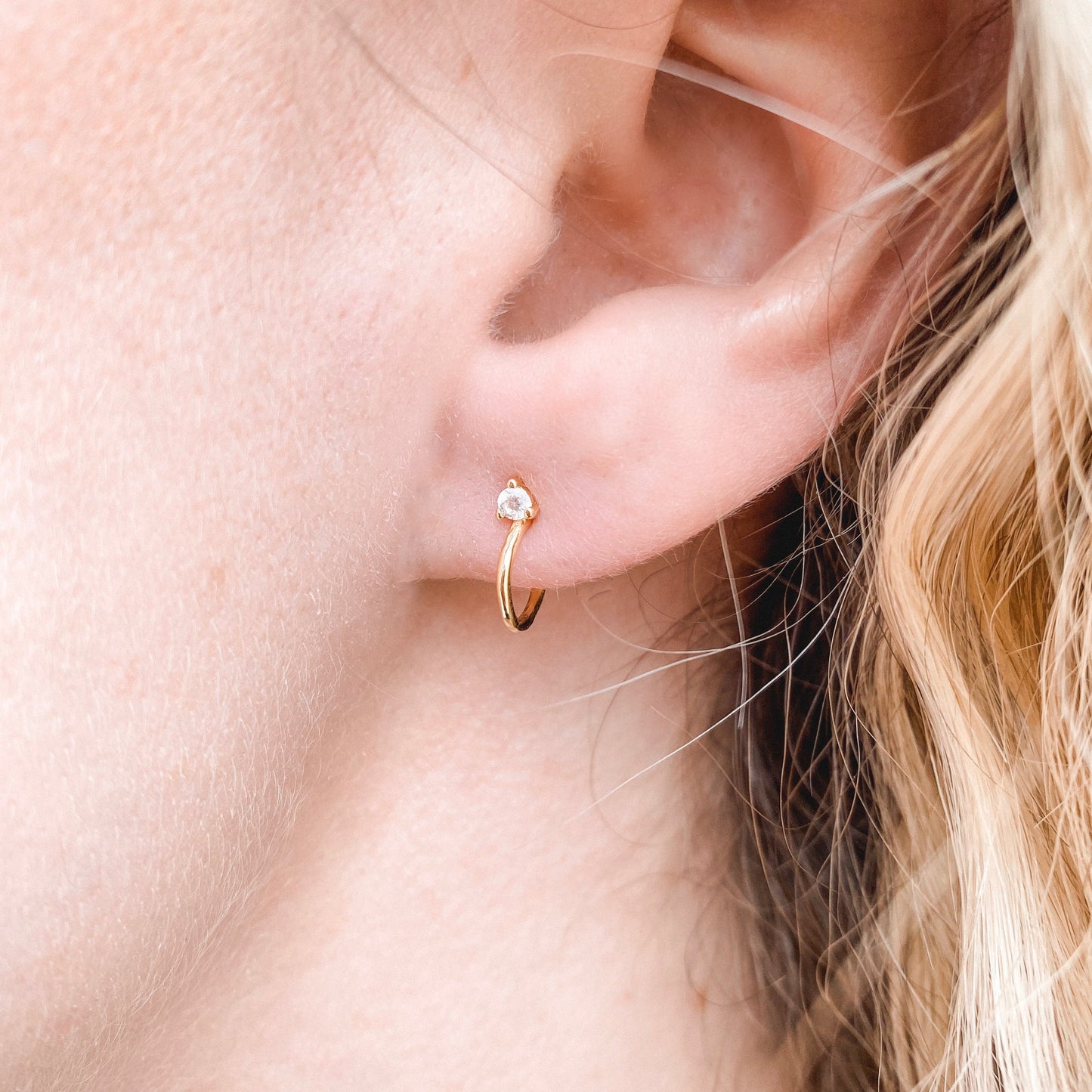 Kristen Hoop Studs - Crystal - EARRINGS - MOD + JO